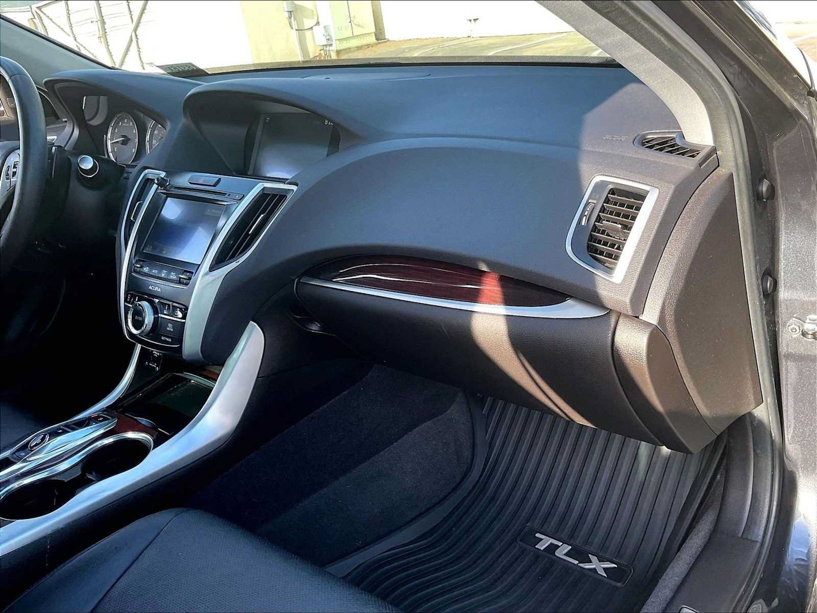 Used 2016 Acura TLX w/ Technology Package AWD/4WD image 17
