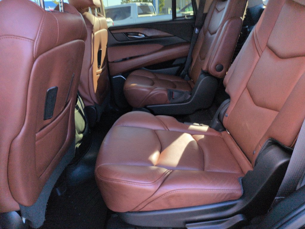 Used 2016 Cadillac Escalade Premium AWD/4WD image 26
