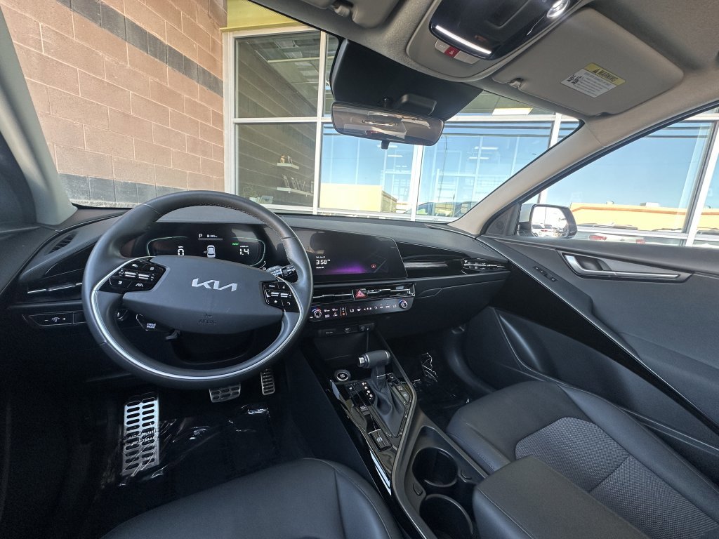 Used 2023 Kia Niro EX Touring image 15