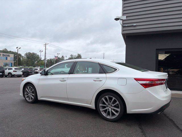 Used 2015 Toyota Avalon XLE Touring FWD image 7