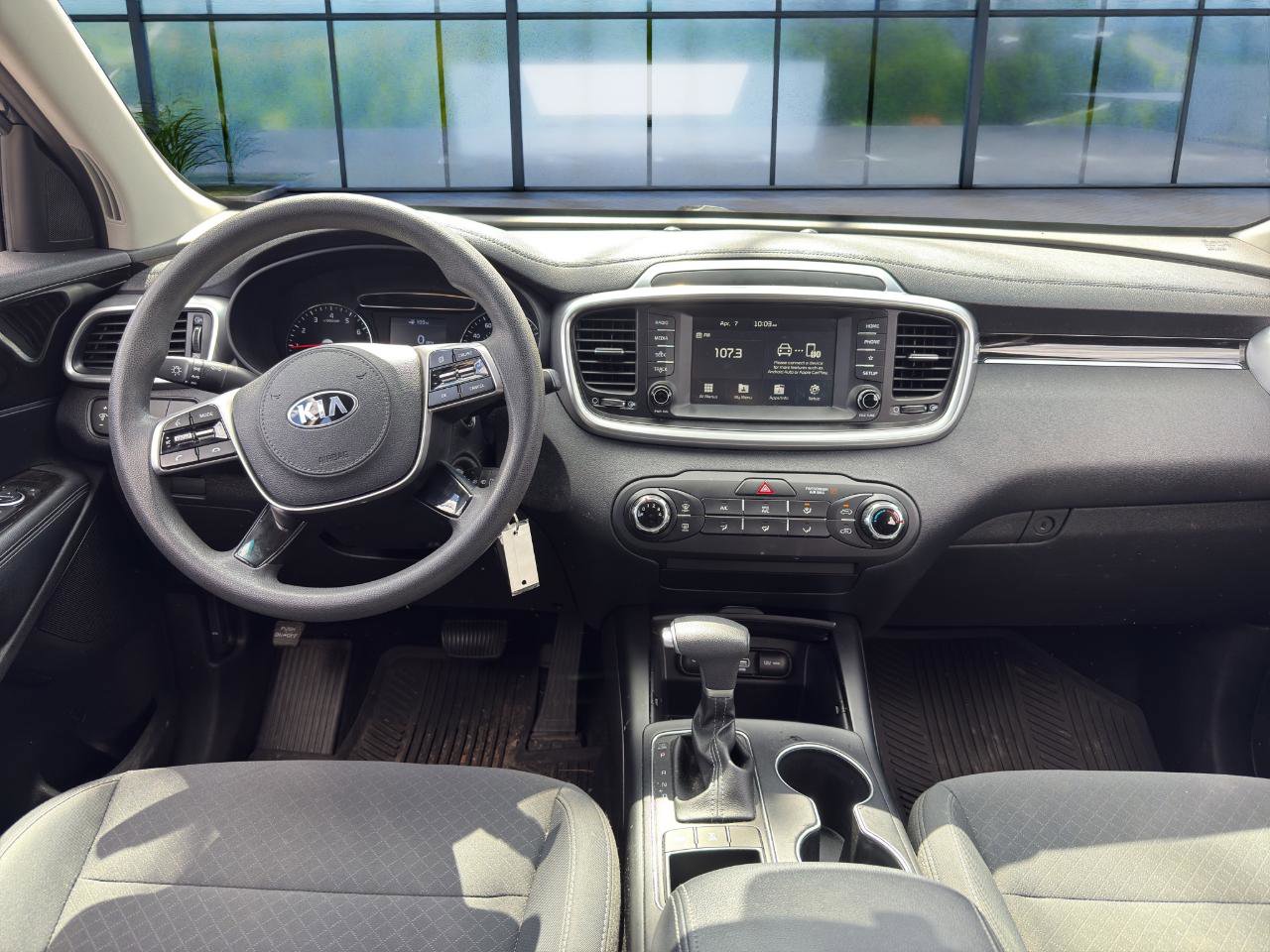 Used 2020 Kia Sorento LX image 14