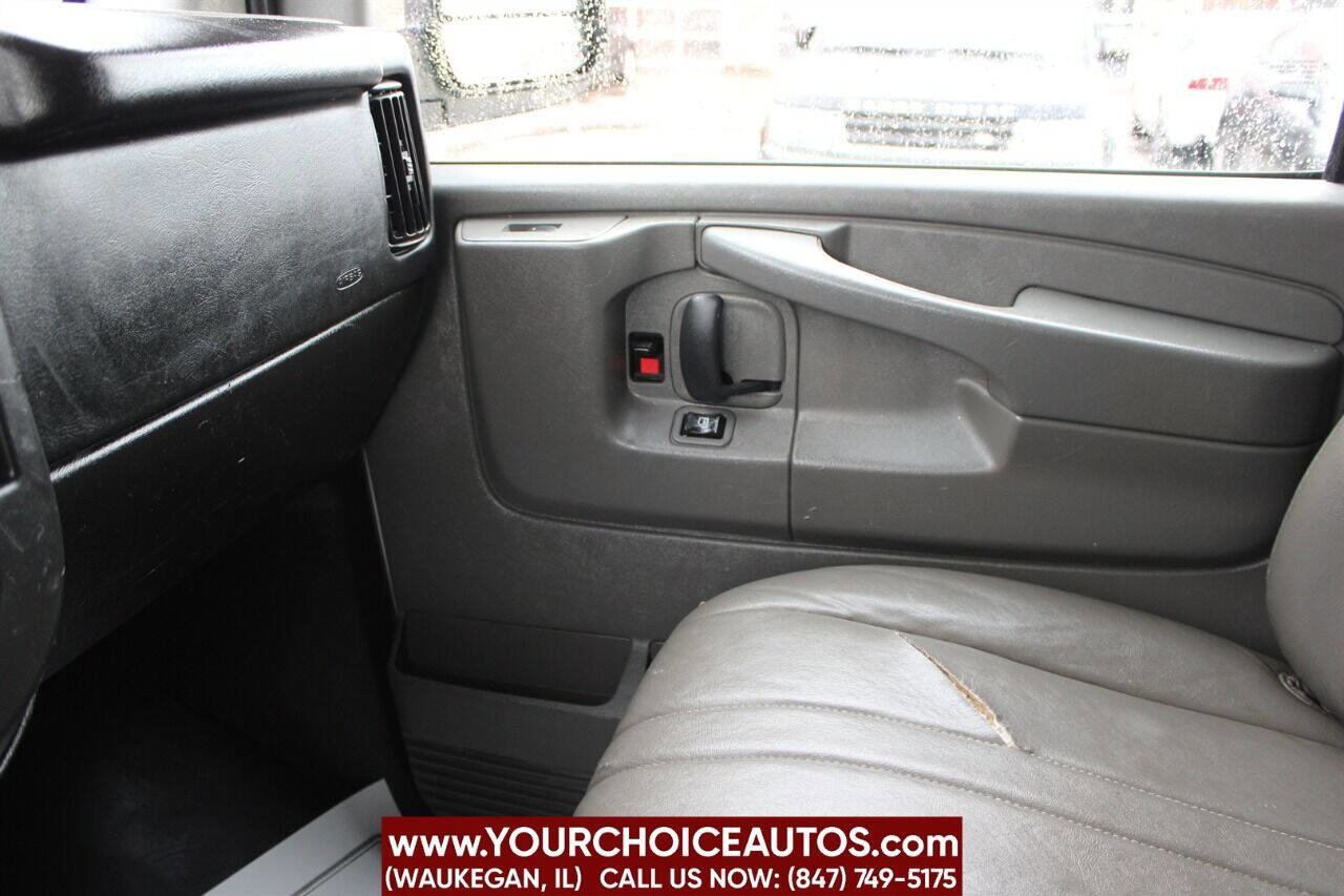 Used 2011 Chevrolet Express 1500 image 38