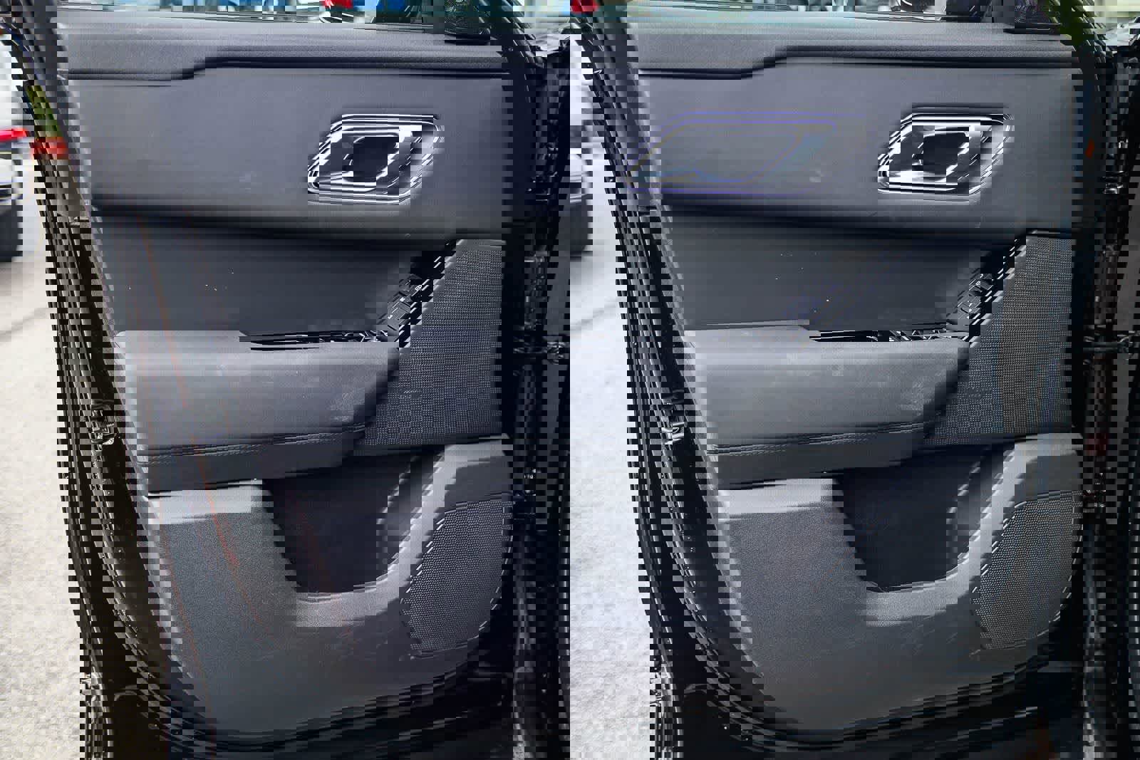 Used 2025 Land Rover Range Rover Velar Dynamic SE image 21