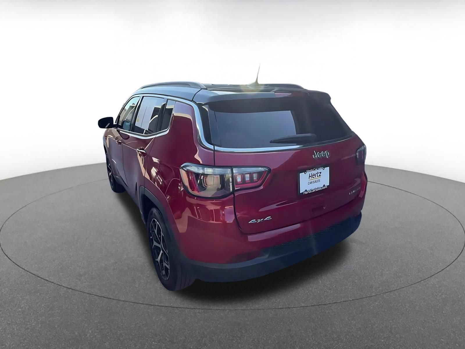 Used 2025 Jeep Compass Limited AWD/4WD image 10