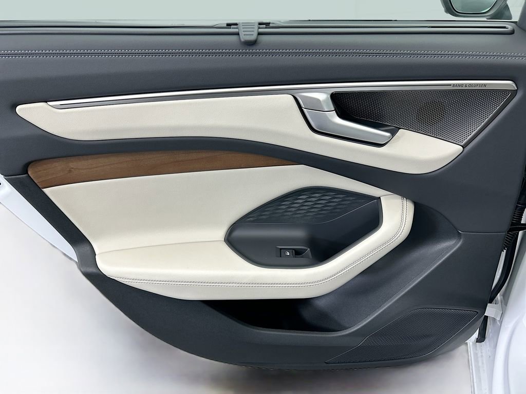 Used 2026 Audi A6 Premium Plus w/ Premium Plus Package AWD/4WD image 27