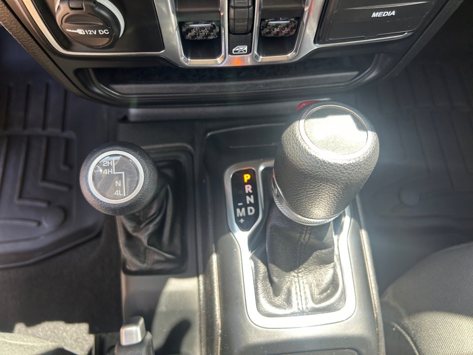 Used 2020 Jeep Wrangler Unlimited Sport S AWD/4WD image 20