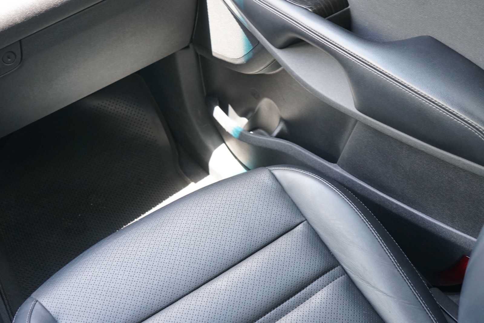 Used 2020 Kia Sorento EX FWD image 30