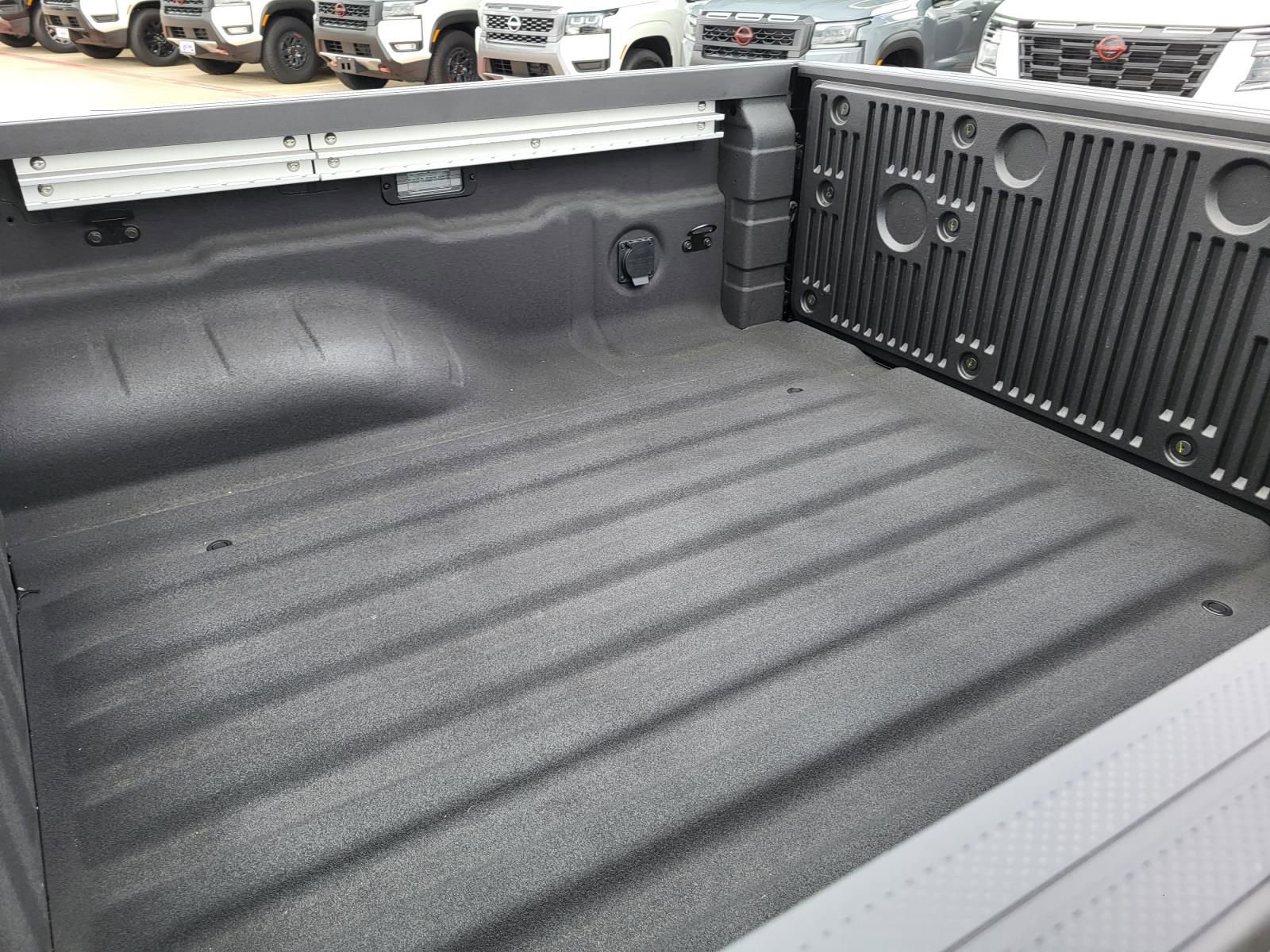 New 2026 Nissan Frontier PRO-4X AWD/4WD image 10
