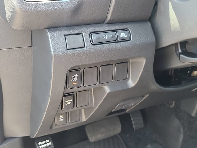 New 2026 Nissan Frontier SV w/ All-Weather Content Package AWD/4WD image 14