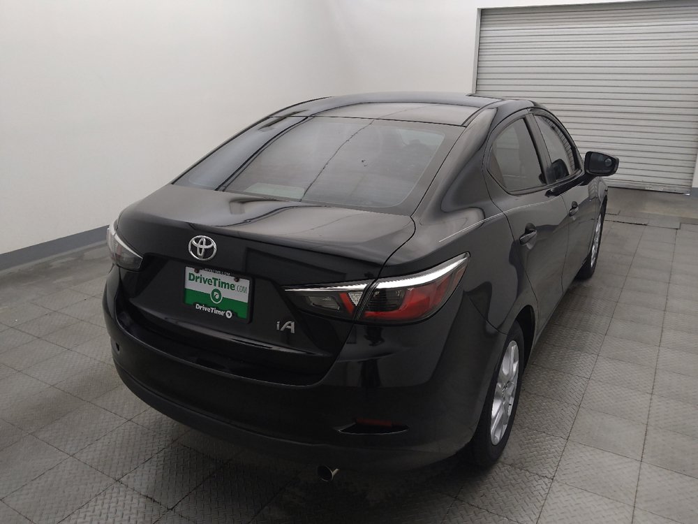 Used 2017 Toyota Yaris iA FWD image 7