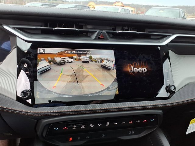 New 2026 Jeep Cherokee Laredo image 14