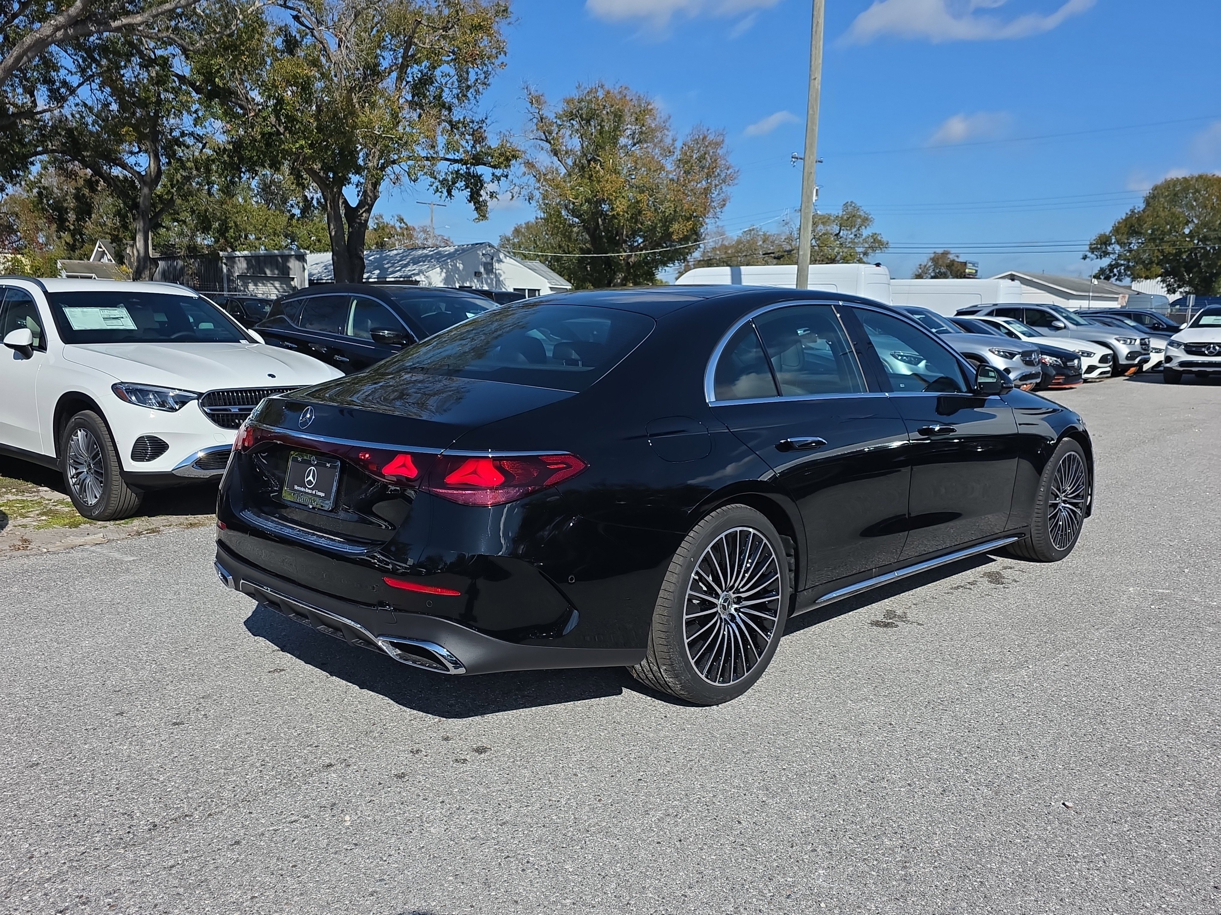 Used 2026 Mercedes-Benz E 350 Sedan image 3