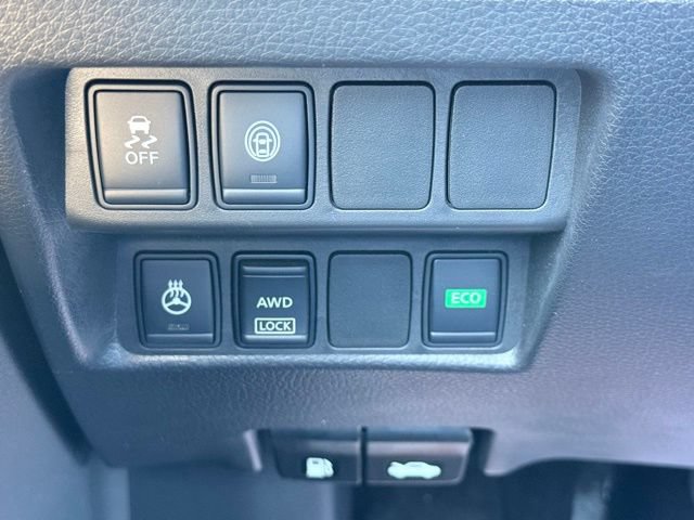Certified 2017 Nissan Rogue Sport SL w/ SL Premium Package AWD/4WD image 31