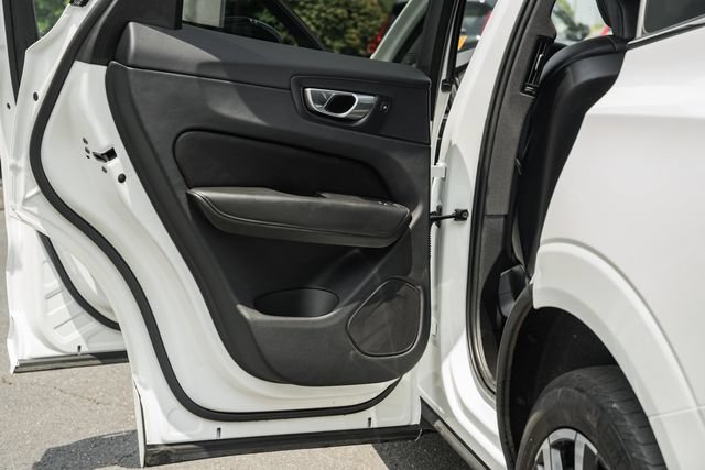 Certified 2023 Volvo XC60 T8 Plus w/ Climate Package AWD/4WD image 35