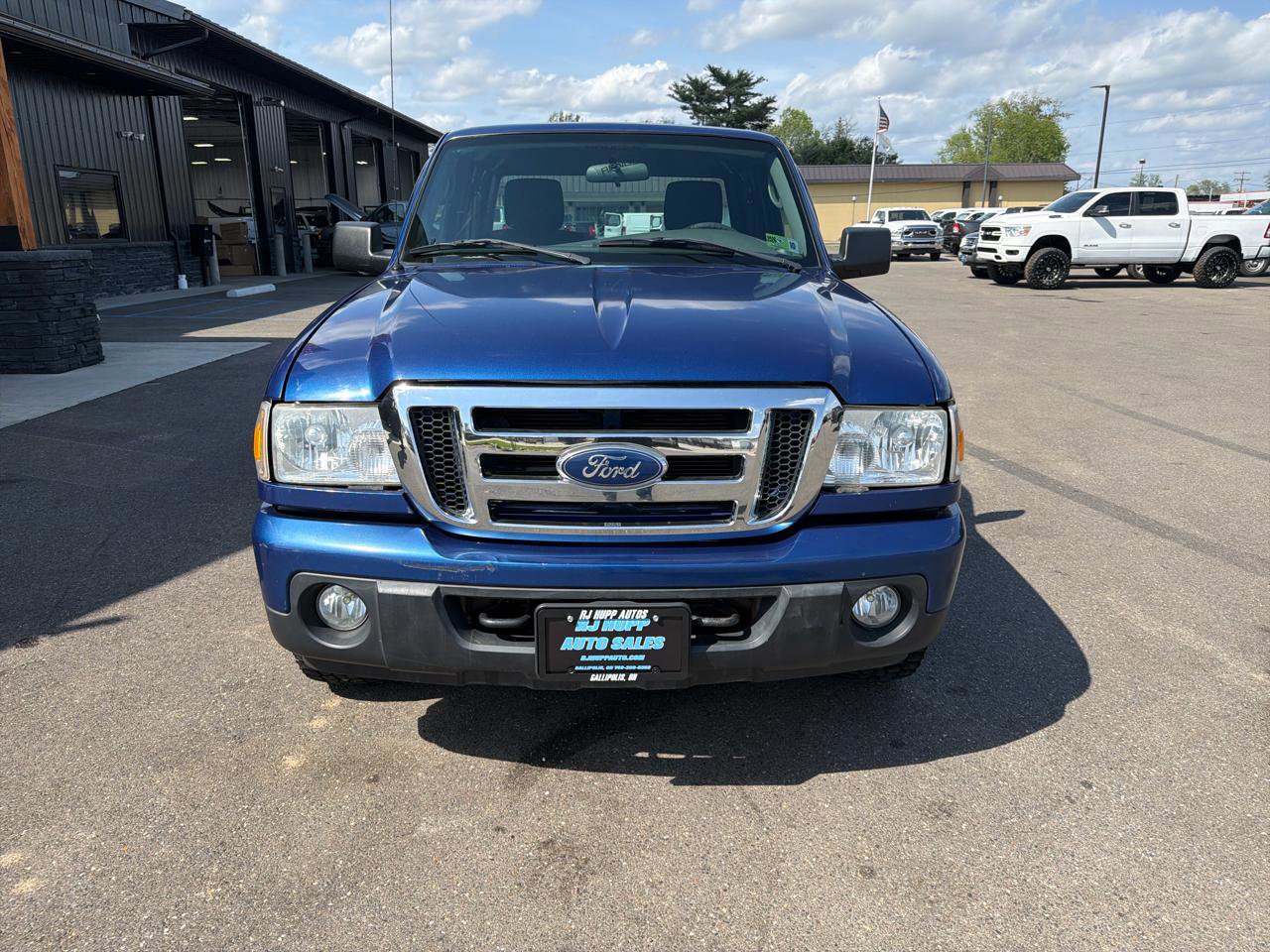 Used 2011 Ford Ranger XLT AWD/4WD image 2
