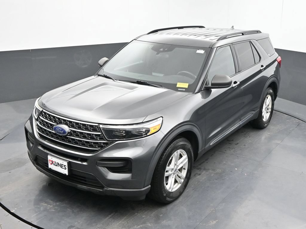 Used 2020 Ford Explorer XLT w/ Comfort Package AWD/4WD image 37