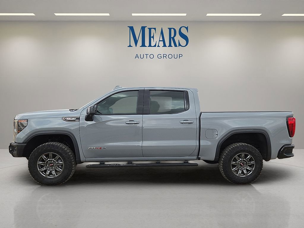 Used 2024 GMC Sierra 1500 AT4X image 2