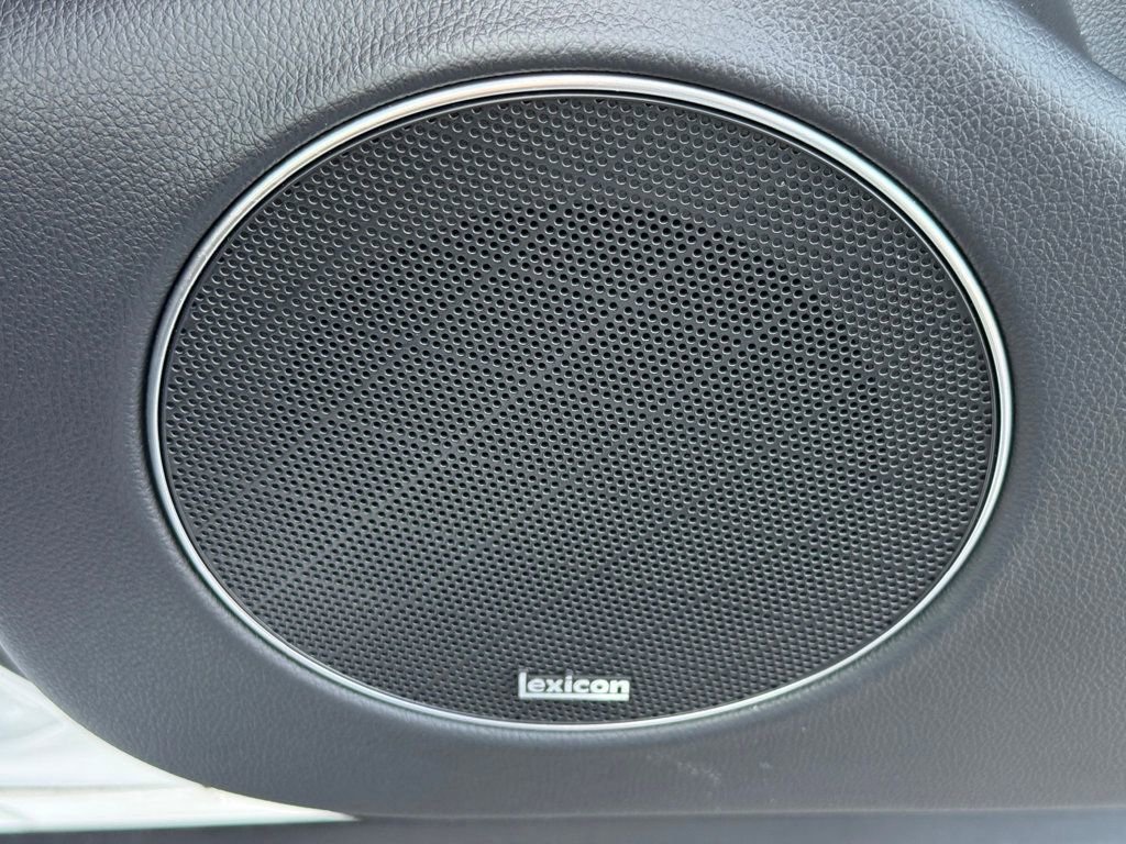 Used 2022 Genesis GV70 2.5T w/ Sport Prestige Package image 39