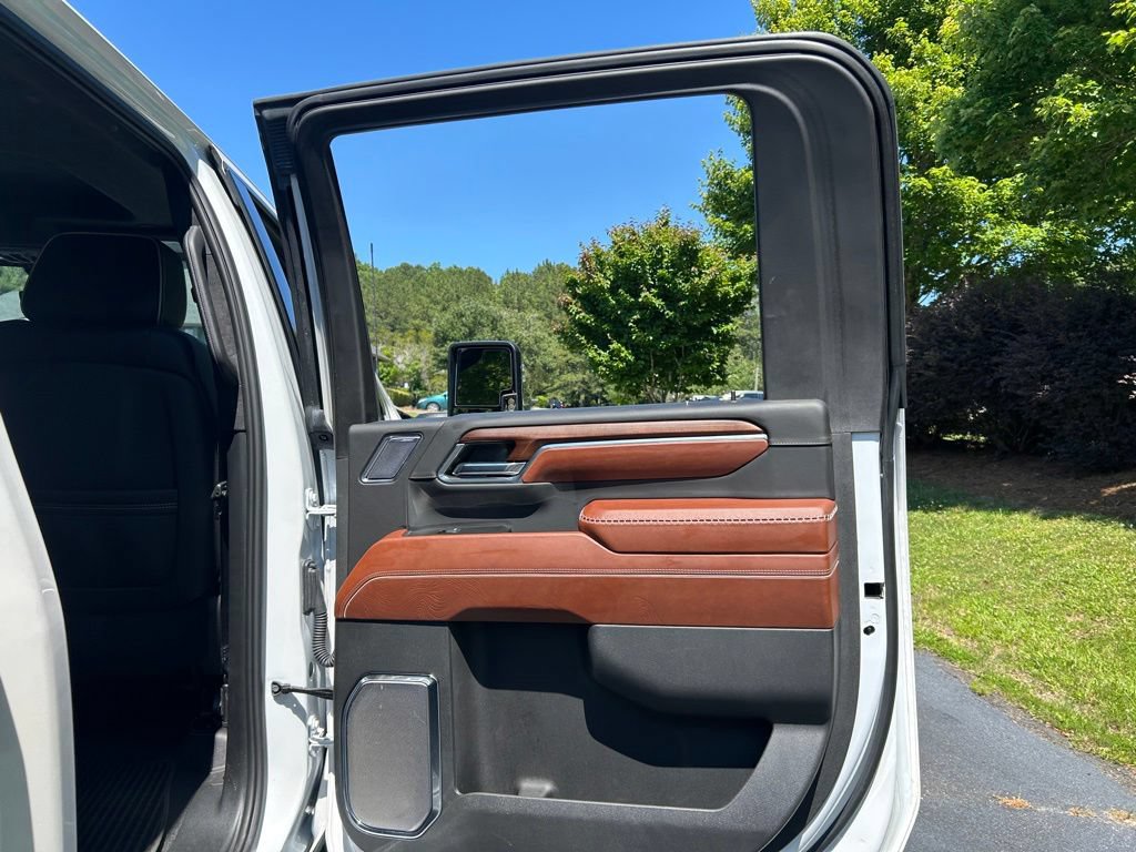 Used 2024 GMC Sierra 3500 Denali Ultimate AWD/4WD image 66