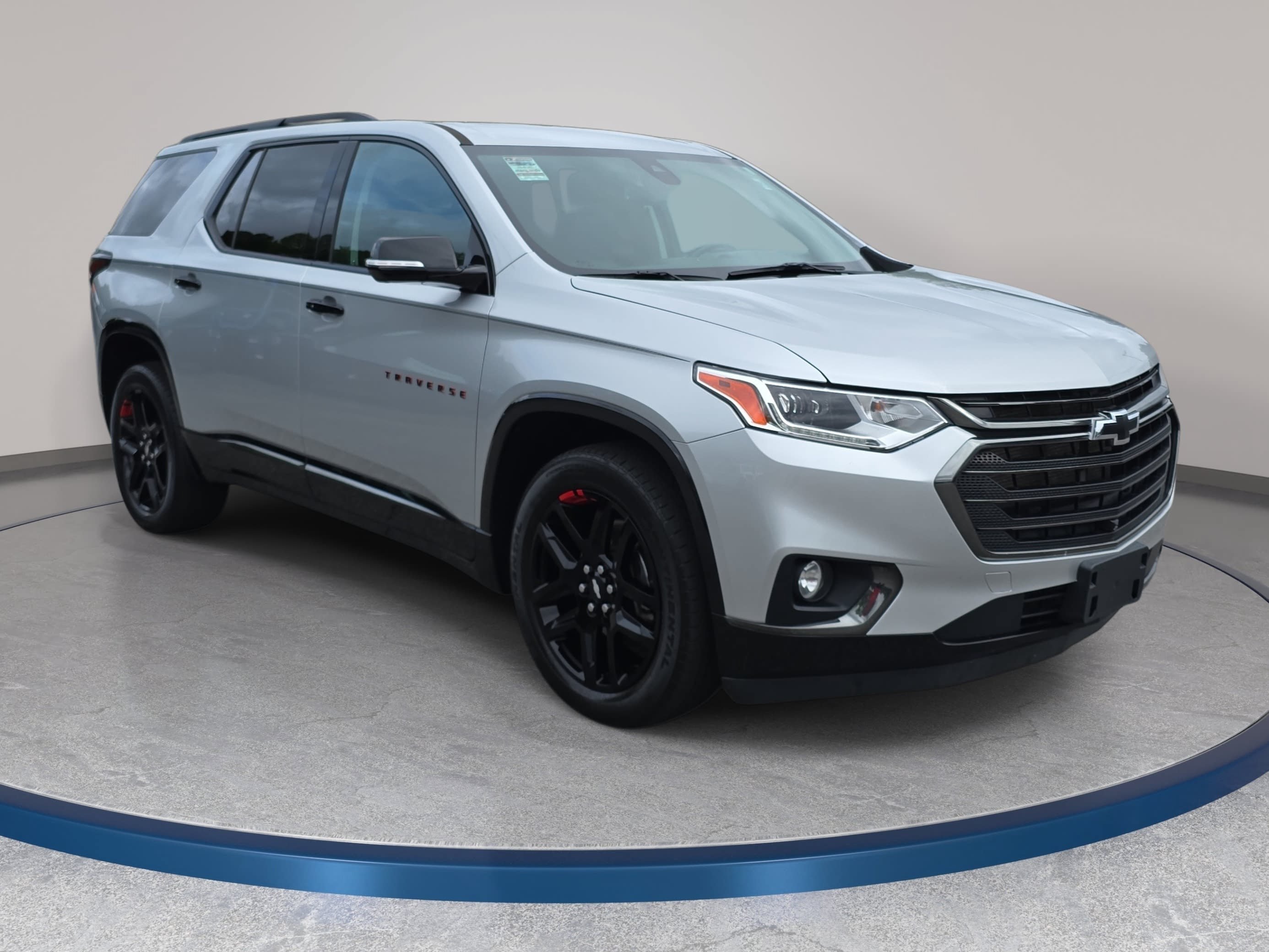 Used 2020 Chevrolet Traverse Premier w/ Redline Edition AWD/4WD image 3