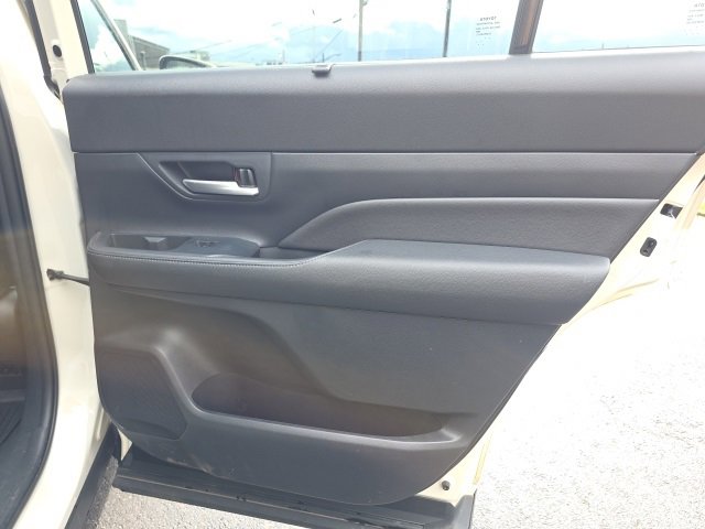 Used 2024 Toyota Grand Highlander Limited image 23