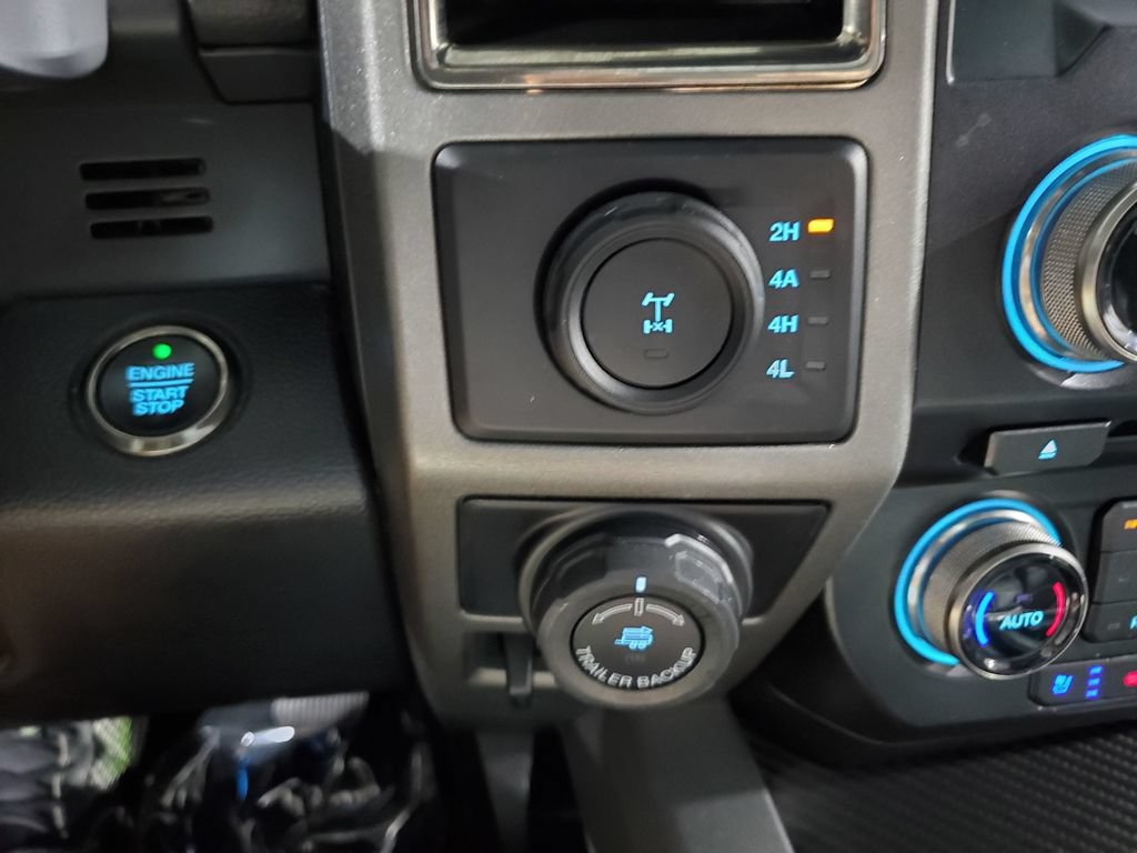 Used 2018 Ford F150 Raptor w/ Equipment Group 802A Luxury AWD/4WD image 32