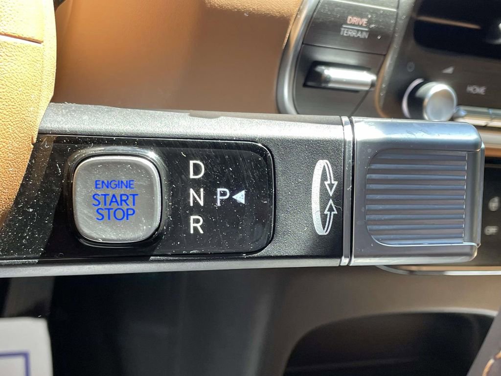 Certified 2026 Hyundai Palisade Calligraphy AWD/4WD image 26