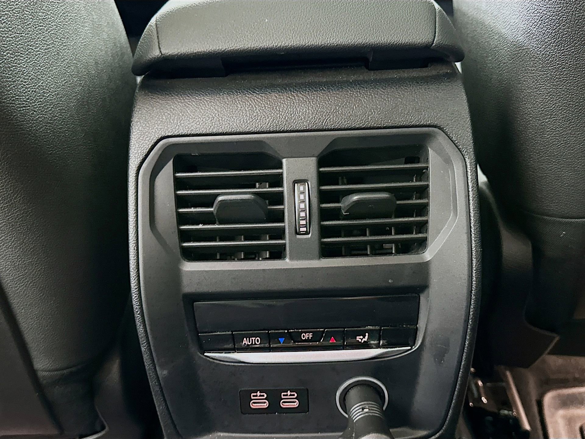 Used 2020 BMW 330i xDrive Sedan AWD/4WD image 27