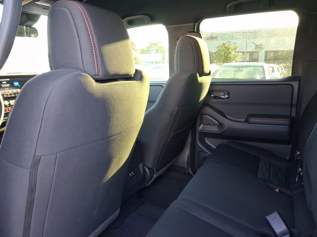 Certified 2025 Nissan Frontier PRO-4X AWD/4WD image 8