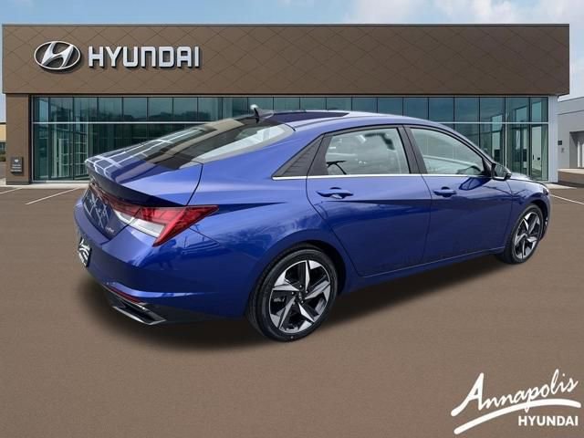 Certified 2021 Hyundai Elantra Limited w/ Cargo Package image 5