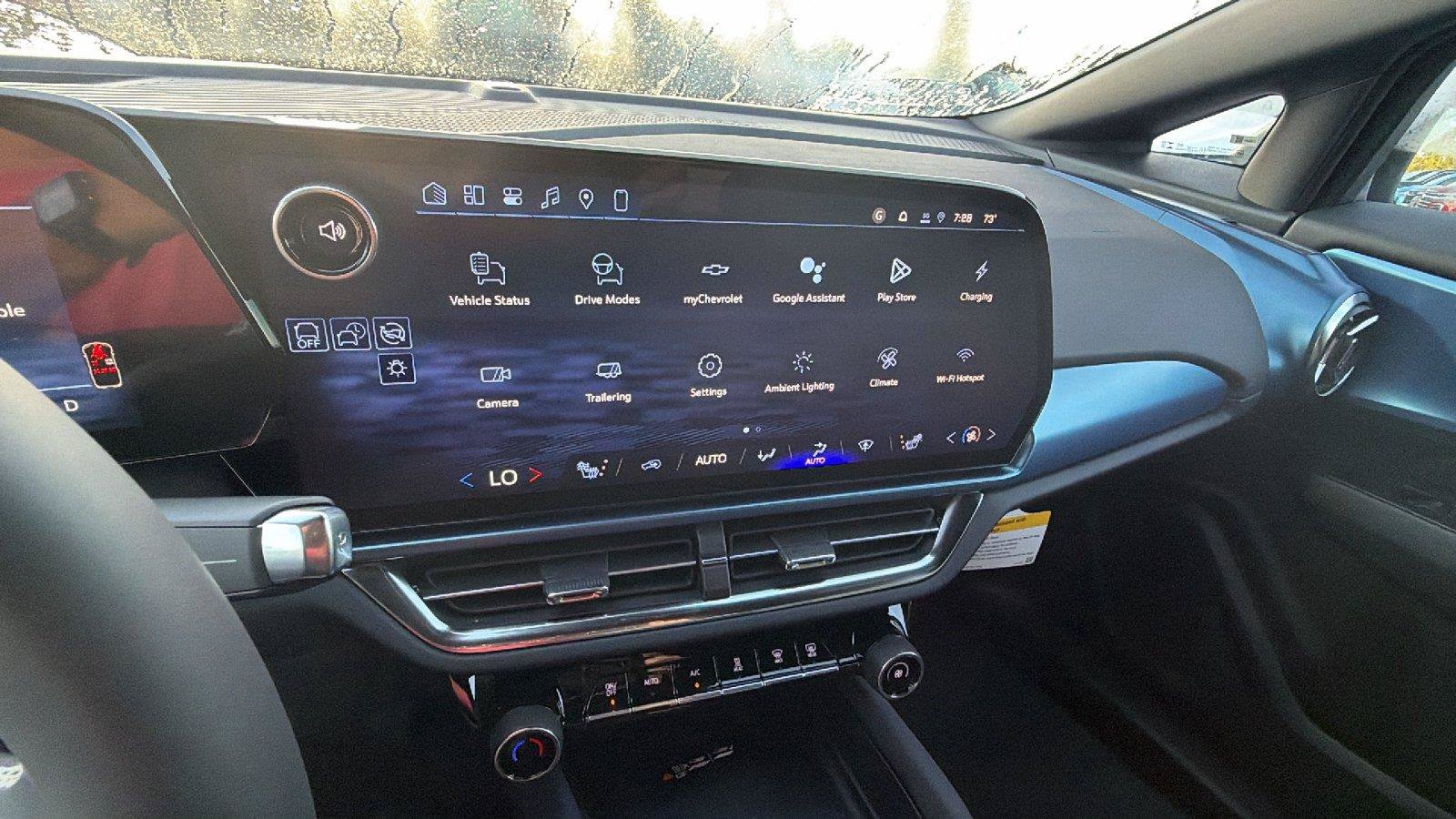 New 2026 Chevrolet Equinox EV LT FWD image 24