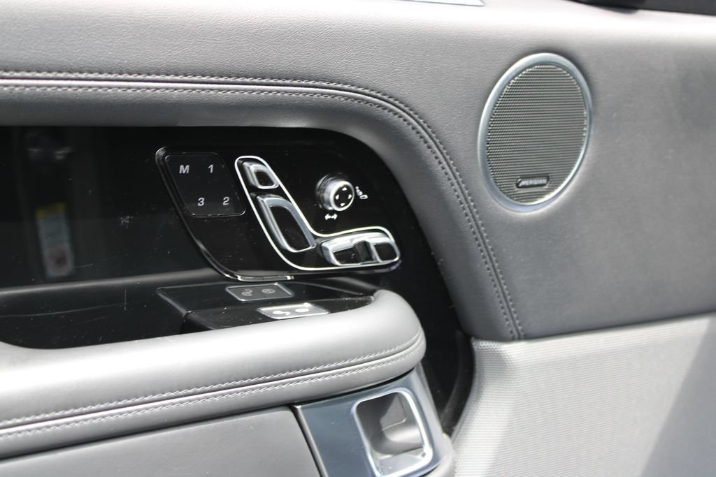 Used 2019 Land Rover Range Rover Supercharged AWD/4WD image 12