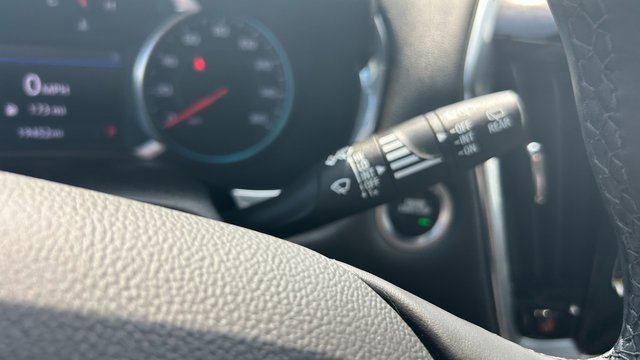 Certified 2023 Chevrolet Traverse RS image 16