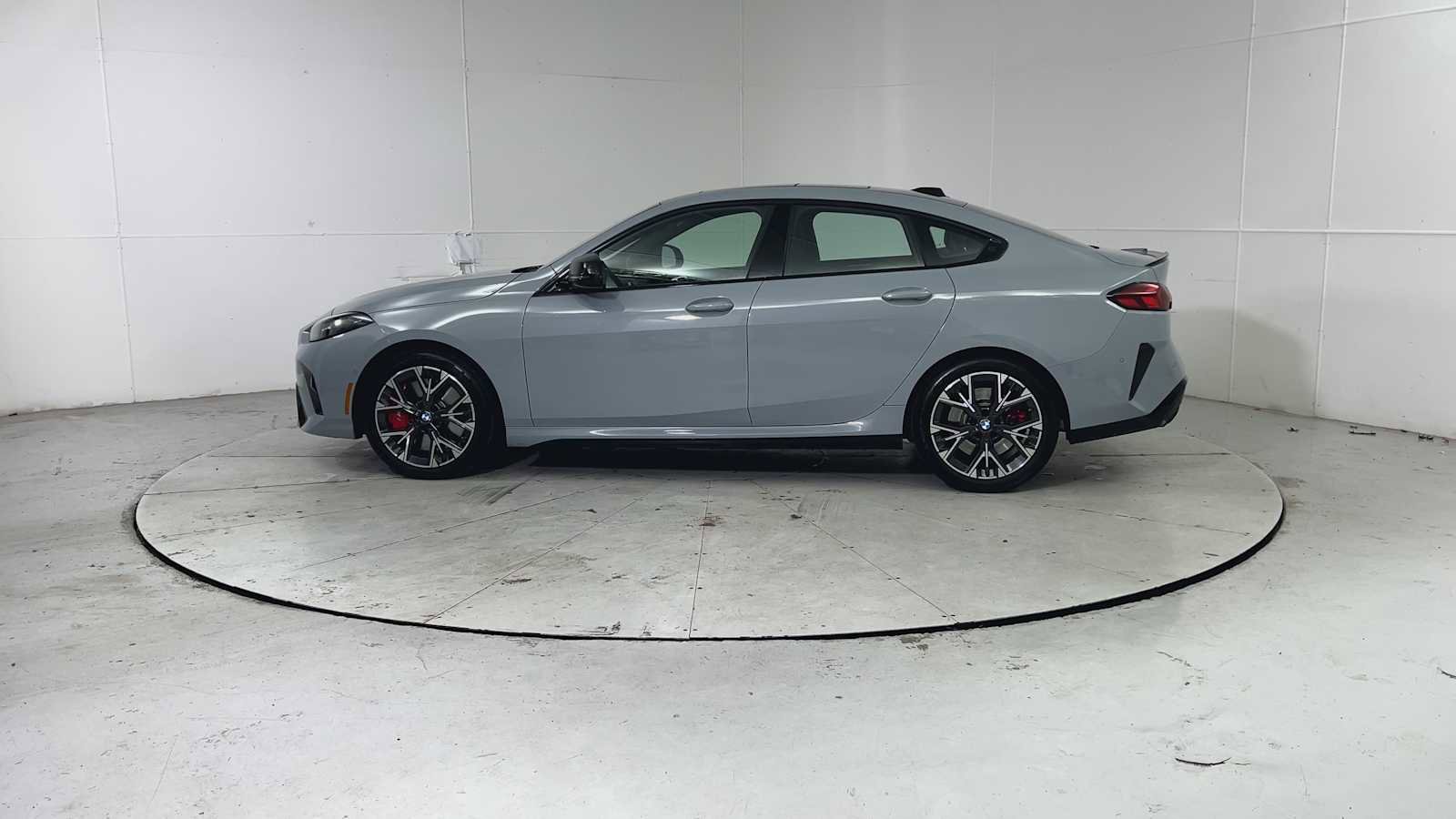 Used 2025 BMW M235i xDrive M235 xDrive w/ Premium Package image 5