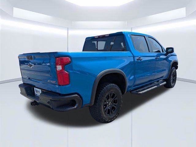 Used 2023 Chevrolet Silverado 1500 ZR2 w/ Technology Package image 4