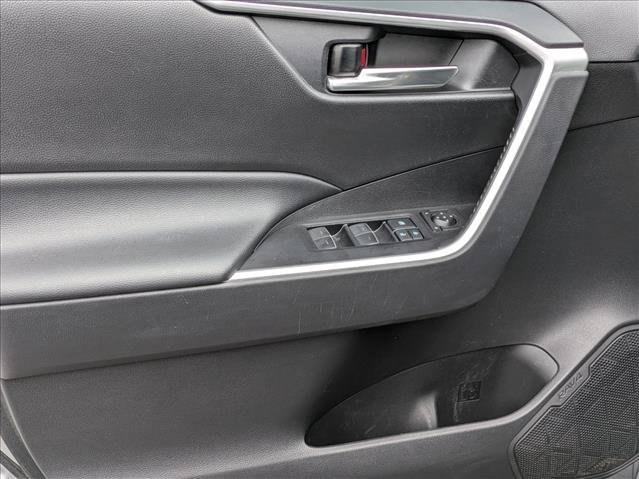 Used 2022 Toyota RAV4 XLE AWD/4WD image 19