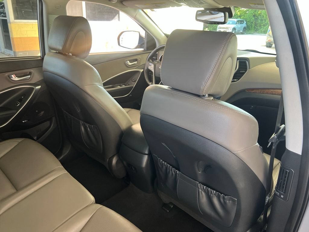 Used 2018 Hyundai Santa Fe AWD image 16