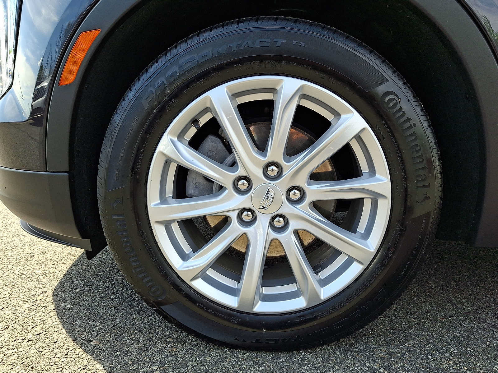 Certified 2023 Cadillac XT4 Luxury AWD/4WD image 8