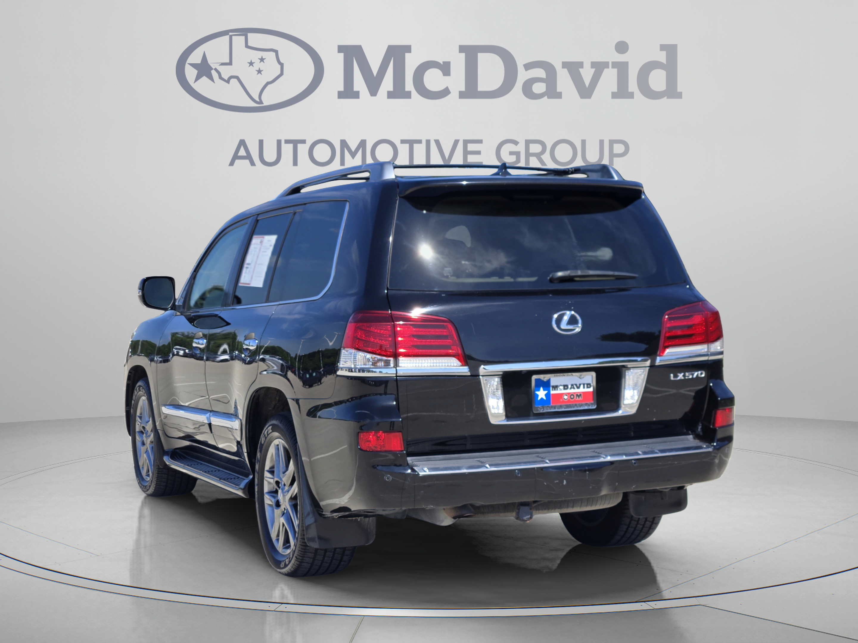Used 2014 Lexus LX 570 4WD w/ Luxury Package image 4