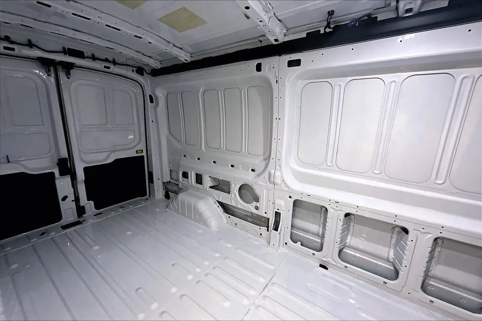 New 2026 Ford Transit 250 148 Medium Roof image 26