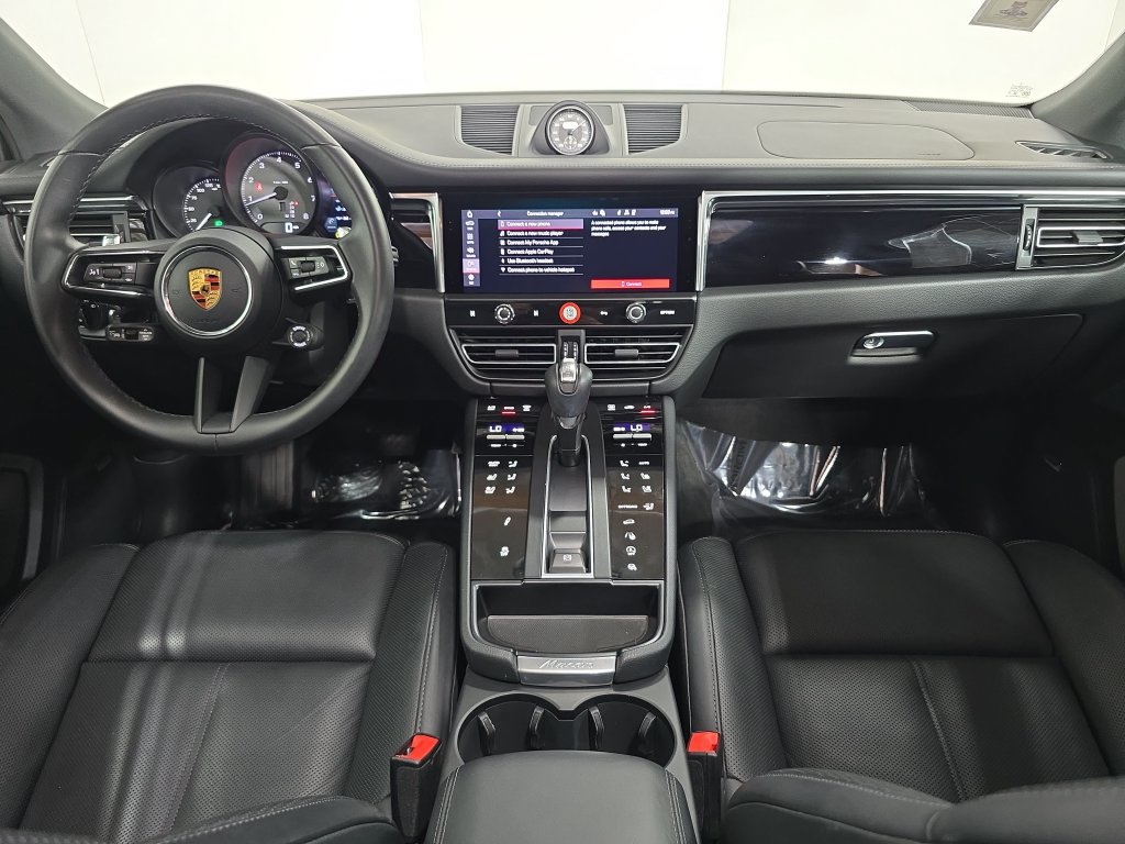 Certified 2026 Porsche Macan S AWD/4WD image 13