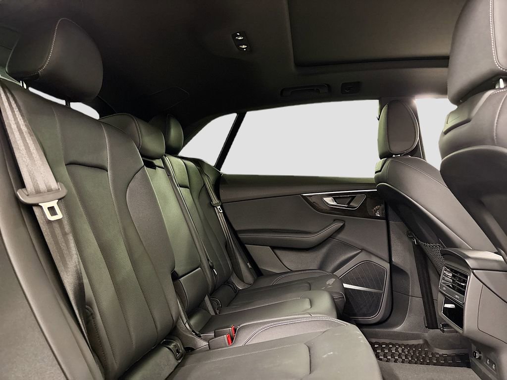 Certified 2025 Audi Q8 Premium Plus w/ Premium Plus Package image 16