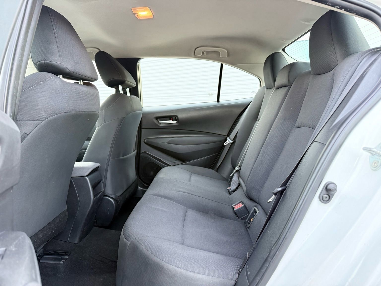 Used 2021 Toyota Corolla LE image 18