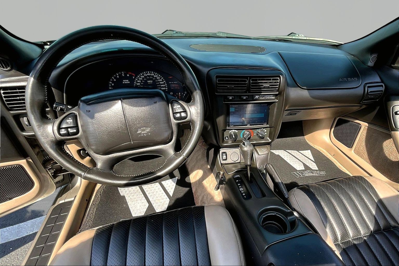 Used 2002 Chevrolet Camaro Z28 w/ Sport Appearance Pkg RWD image 7