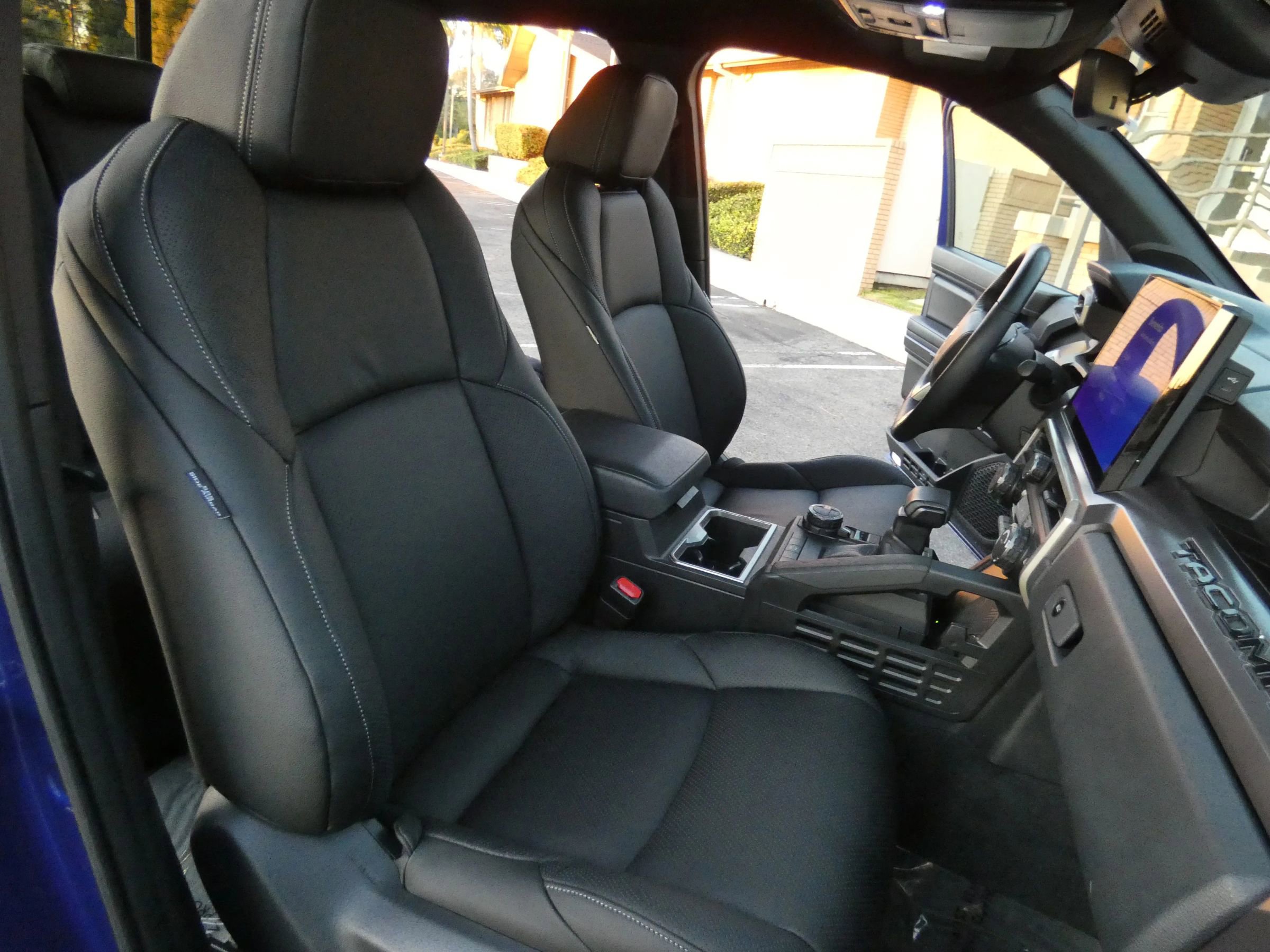 Used 2025 Toyota Tacoma TRD Off-Road w/ TRD Off Road Upgrade Package image 28