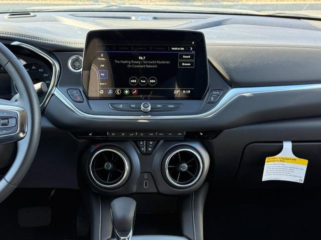 Used 2025 Chevrolet Blazer LT image 14