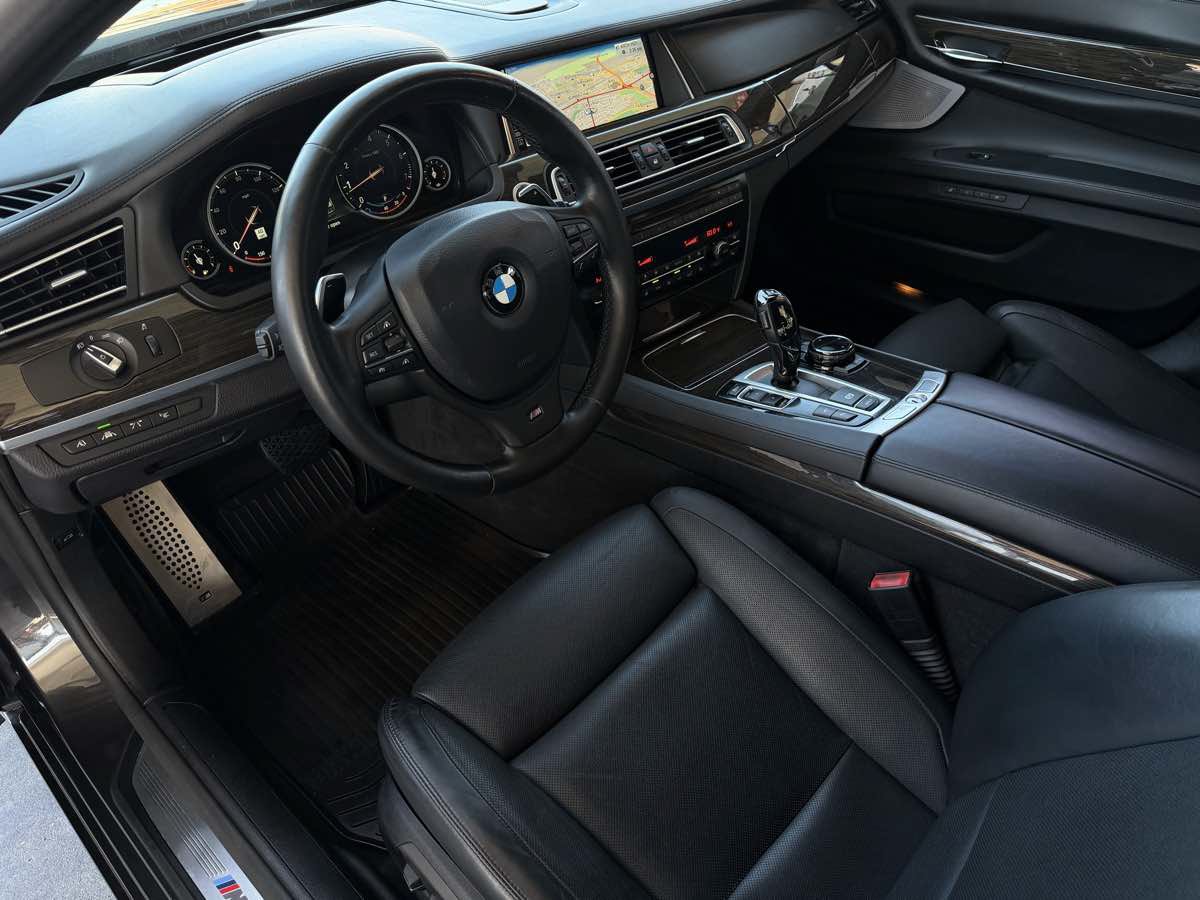 Used 2015 BMW 750Li RWD image 15