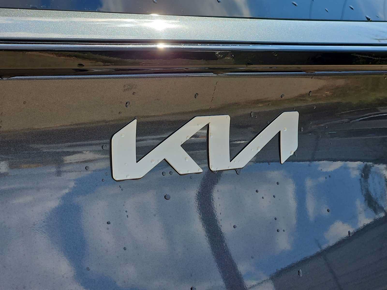 Certified 2024 Kia Sportage LX FWD image 11