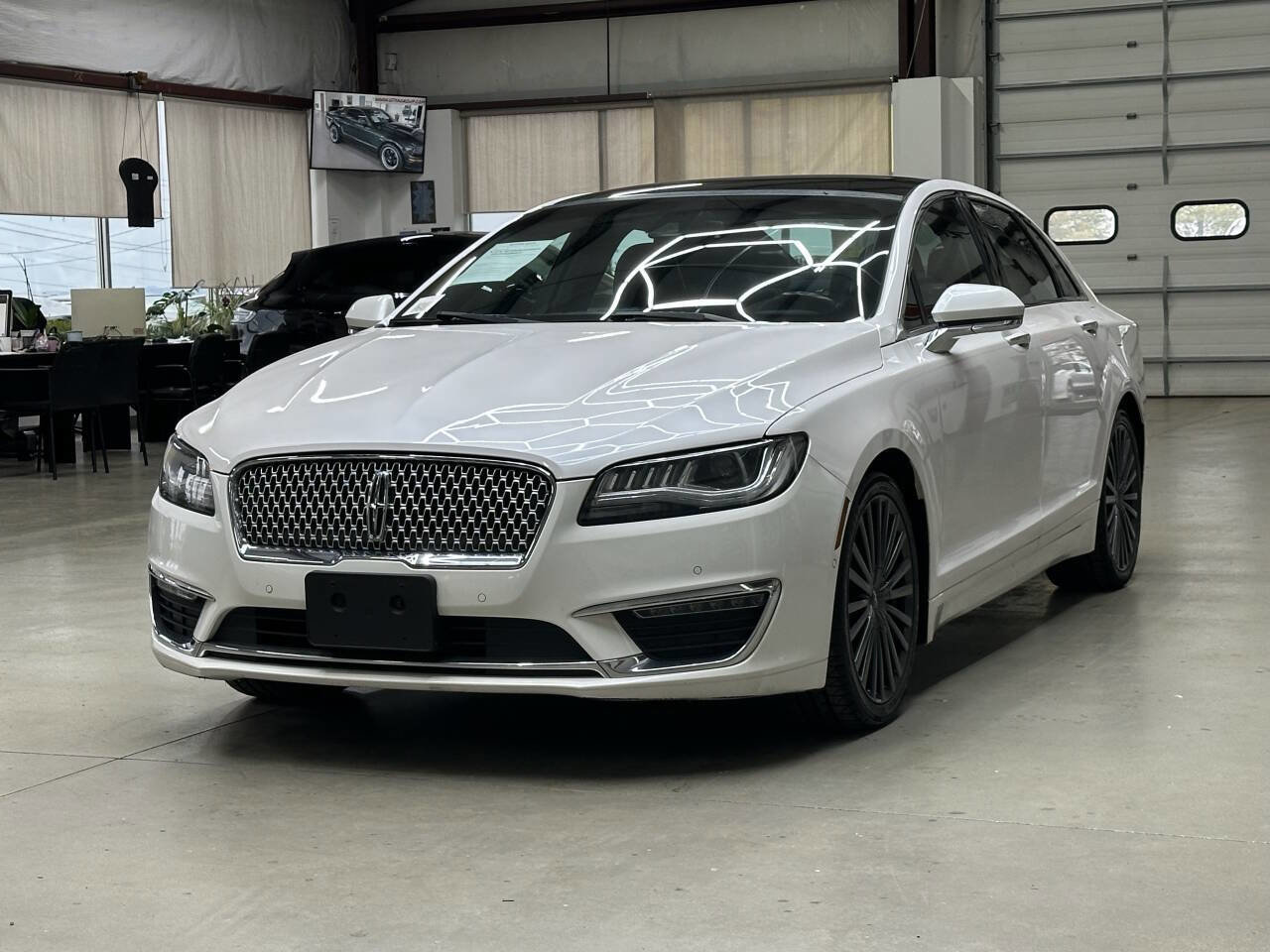 Used 2017 Lincoln MKZ Reserve w/ Technology Package image 5