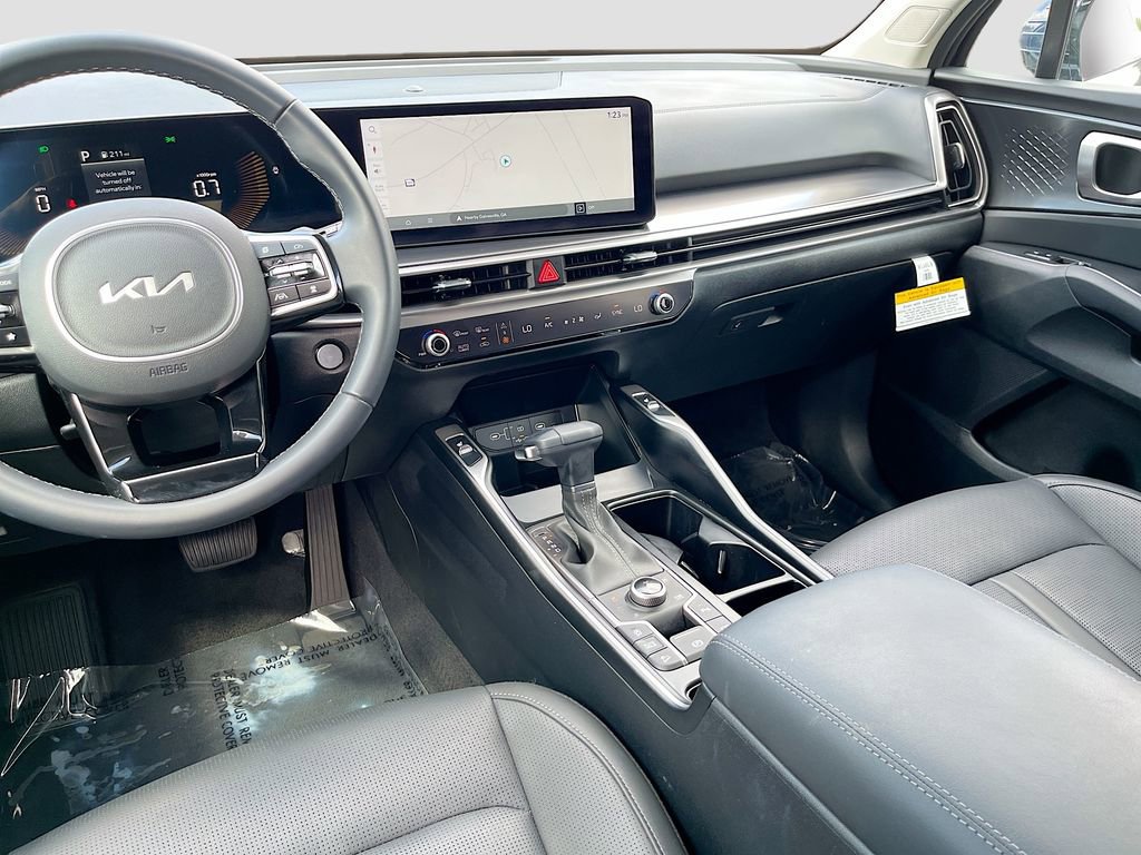 Certified 2025 Kia Sorento S image 24